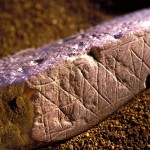 blombos-engraved-ochre